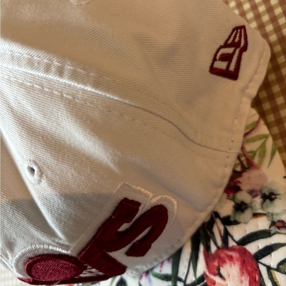 New Era Cleveland Cavs Tropical Flamingo Snapback hat - Picture 10 of 15